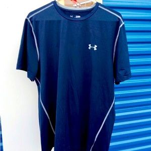 UNDER ARMOUR “Heat Gear”- Size : XL In Like New / Excellent Condition